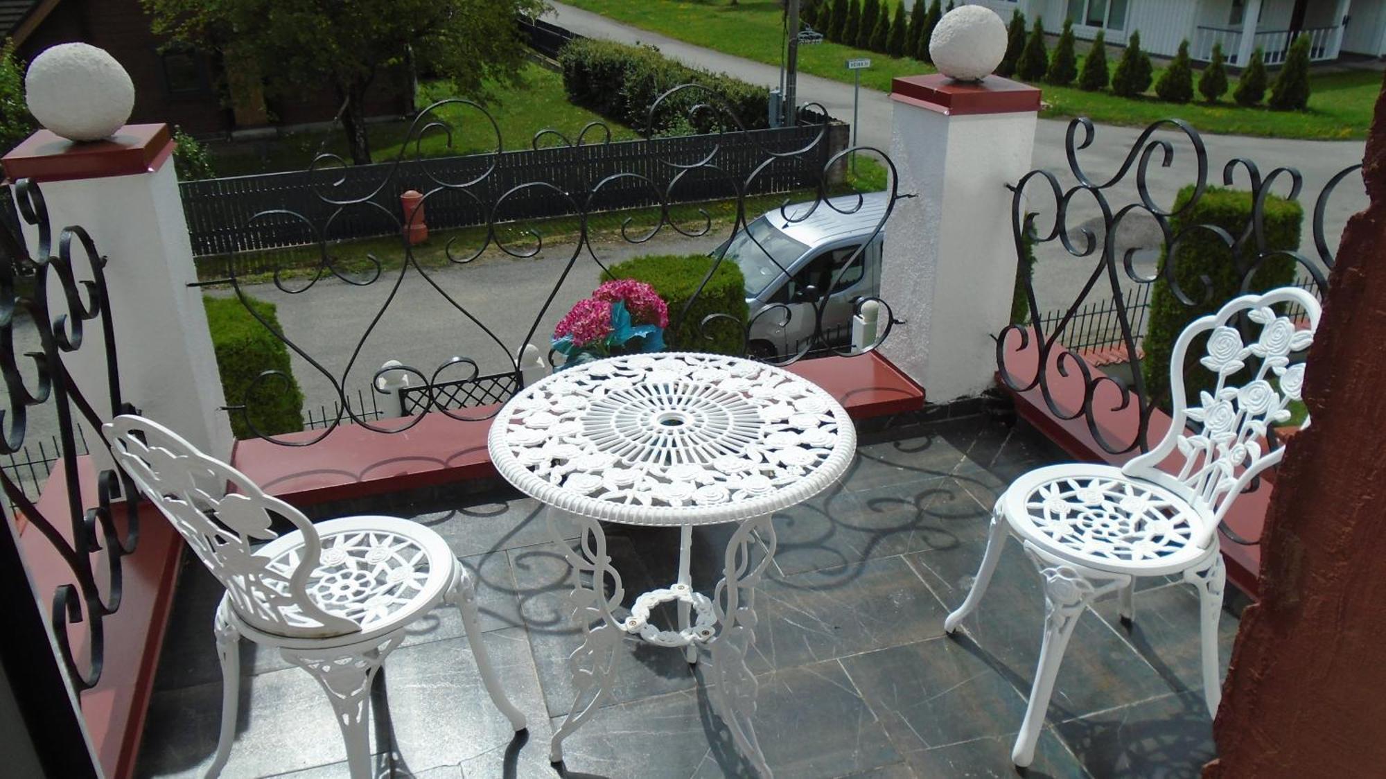 Hotel Getliin Saku Exterior foto